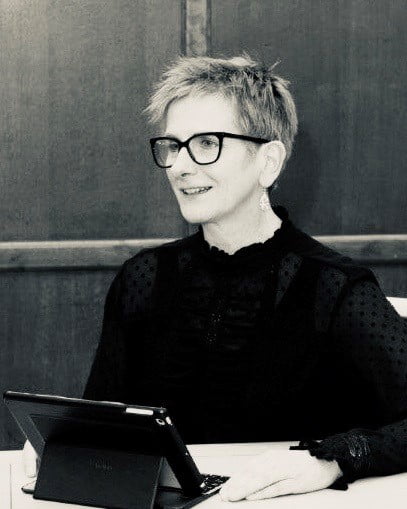 prof-donna-hall
